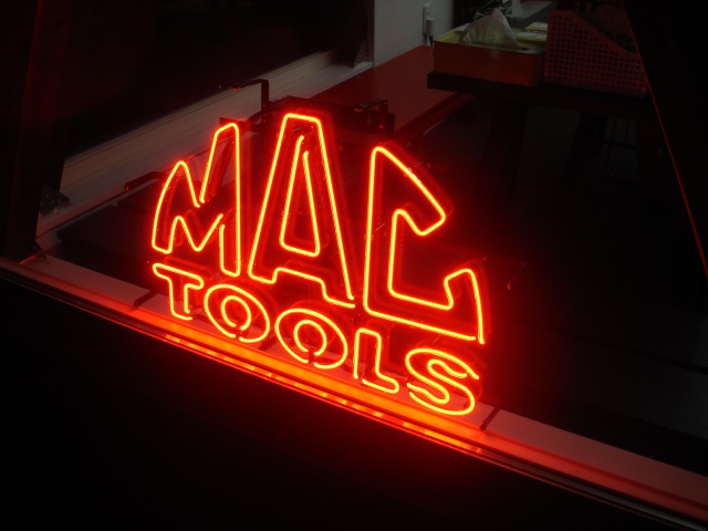 MAC TOOLS/マックツールズ/ネオンサイン/ノベルティ/スイッチコンセント-